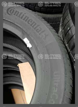 Continental UltraContact 215/45 R18 93Y